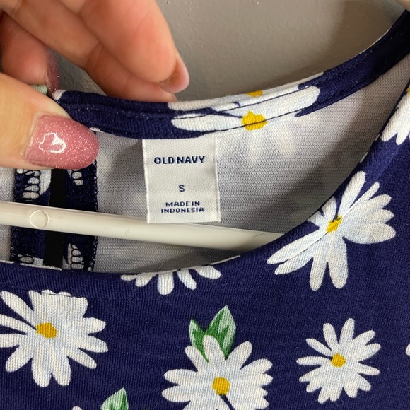 NWT - Picture 2 of 3